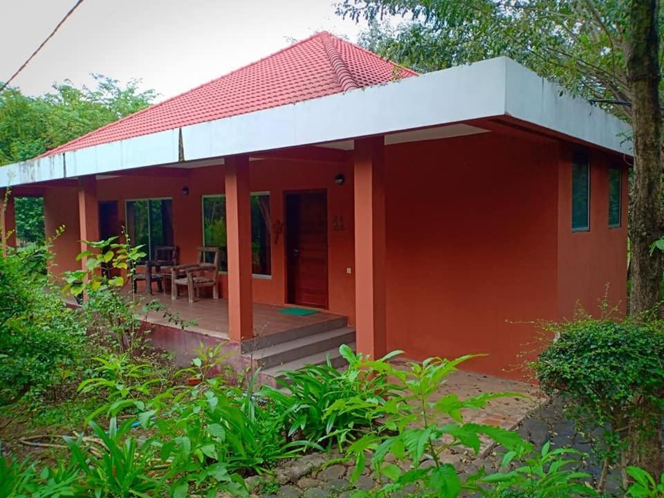 Memoria Palace & Resort Pailin Exteriér fotografie