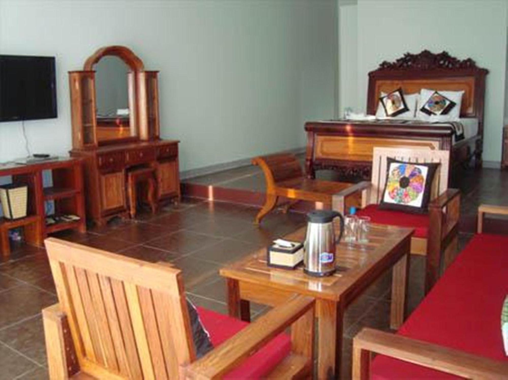 Memoria Palace & Resort Pailin Exteriér fotografie