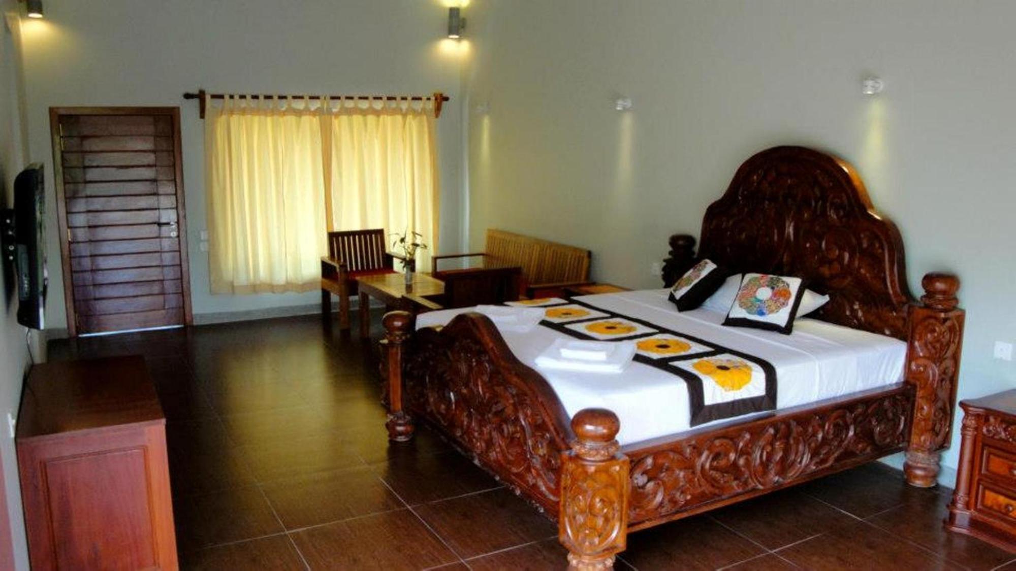 Memoria Palace & Resort Pailin Exteriér fotografie